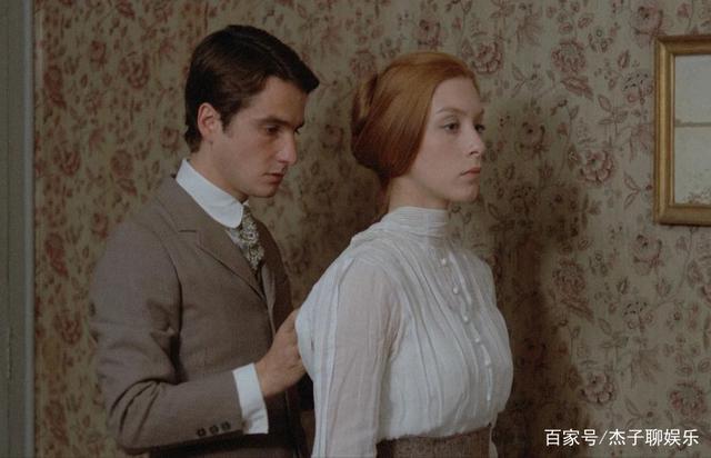 電影忘年戀曲與小巷深處的特色小店的故事