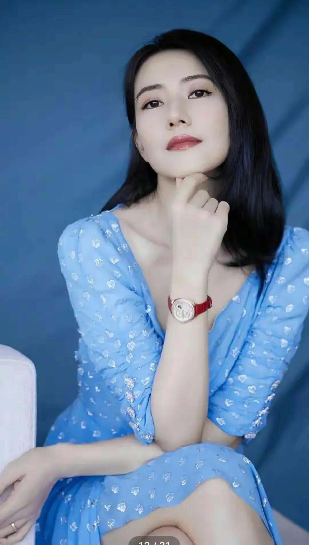 高圓圓最新寫真，時尚先鋒與影視界的明星風(fēng)采