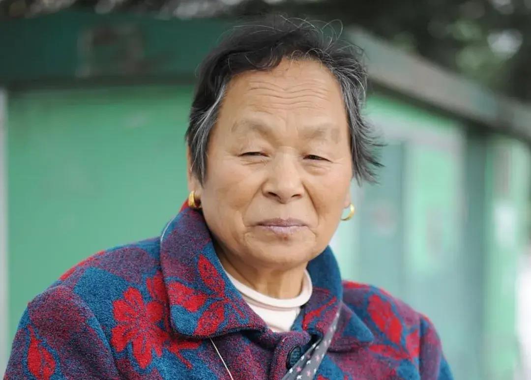 老年人版最新遺囑范本，擁抱變化，規(guī)劃未來，自信閃耀人生舞臺