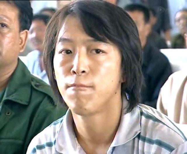 趙亞波，舞臺璀璨之星與生活中的暖心伴侶