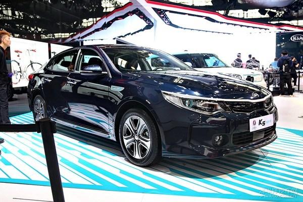 起亞K5上市時(shí)間揭曉，啟程新篇章，與大自然美景的不解之緣