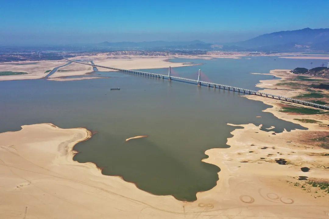 鄱陽(yáng)湖二橋最新建設(shè)進(jìn)展揭秘????