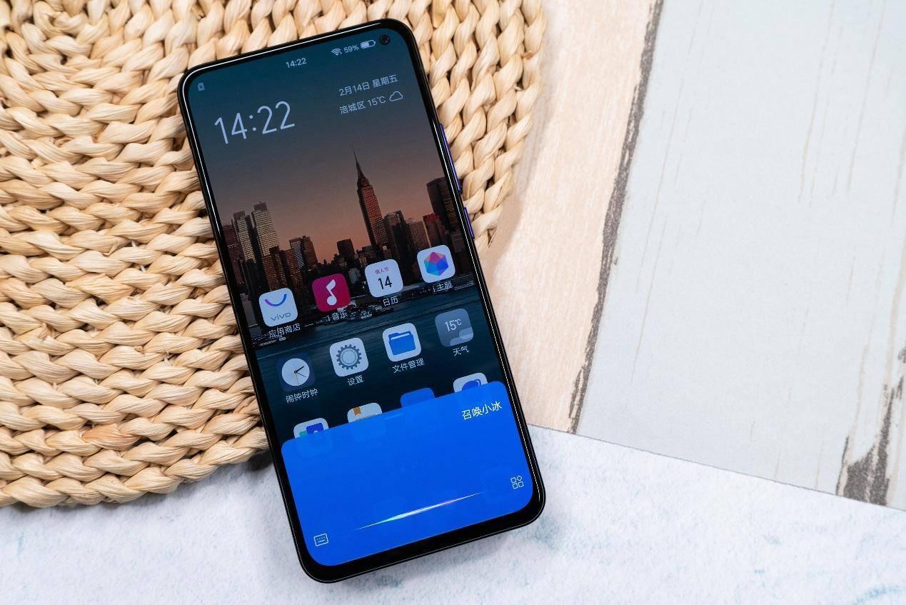 vivo手機(jī)投屏至電視的技術(shù)解析，背后的故事與影響