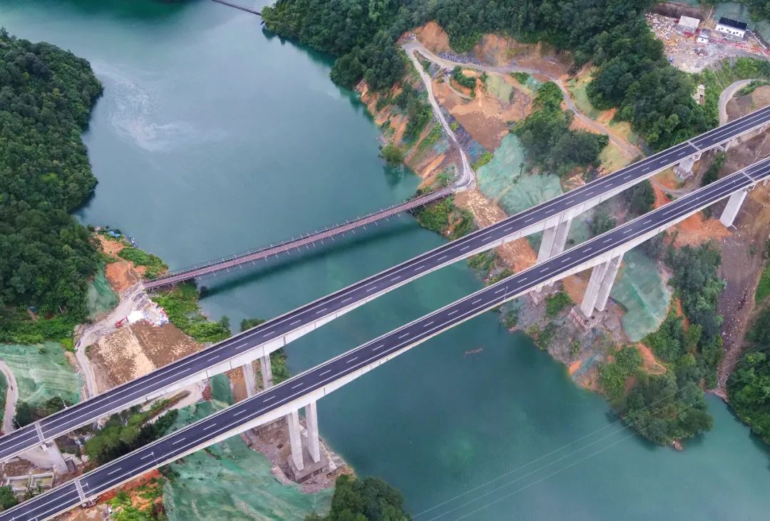 劍蓉高速最新動(dòng)態(tài)，建設(shè)必要性、挑戰(zhàn)一覽