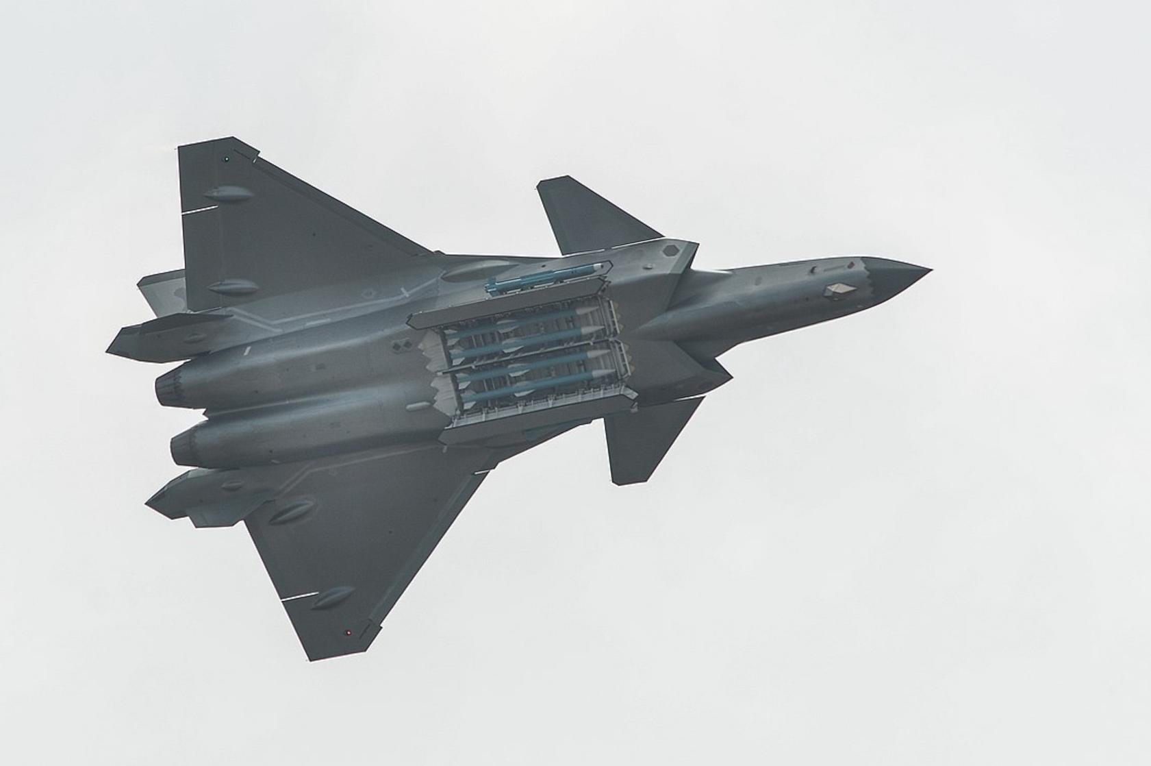 殲31改進(jìn)型，與自然共舞的心靈之旅，探尋內(nèi)心寧靜的秘境