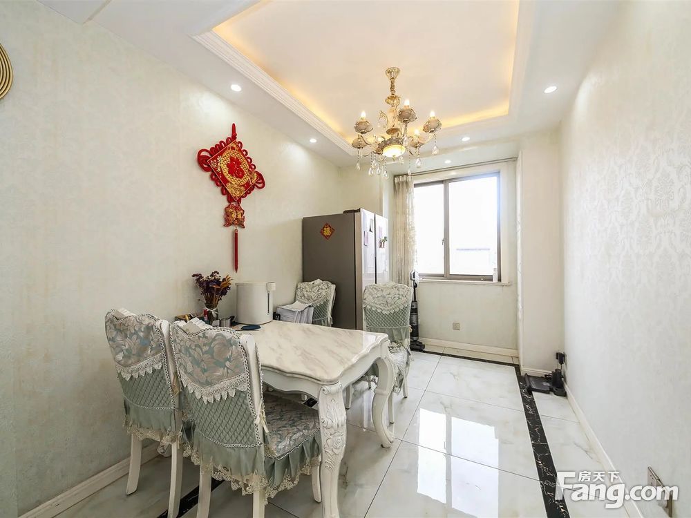 尉藍觀邸二手房最新價格揭秘，友情與家的溫馨之旅