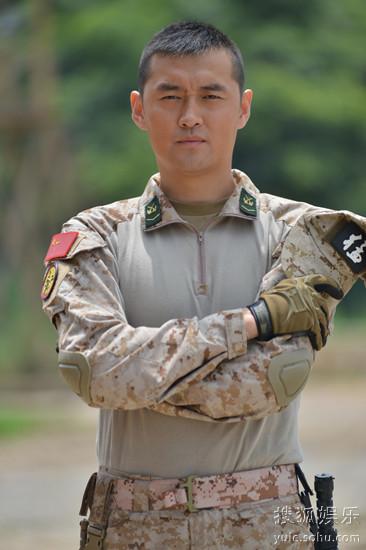 火鳳凰之特種兵演員表揭秘，角色深度解析與演技探討