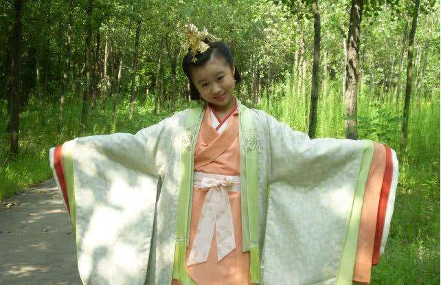 張嫣演員，演藝之路的璀璨之星