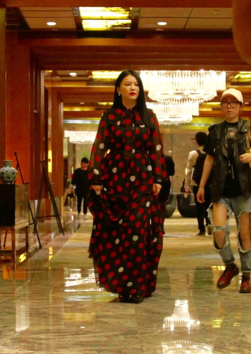 最新極品透視保鏢，現(xiàn)代都市英雄的成長之路與挑戰(zhàn)