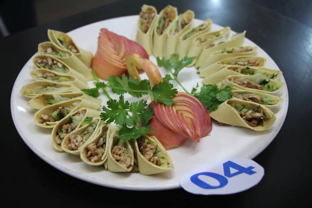 李星霖，從舞臺(tái)到熒屏的蛻變——自信與成就的力量之源