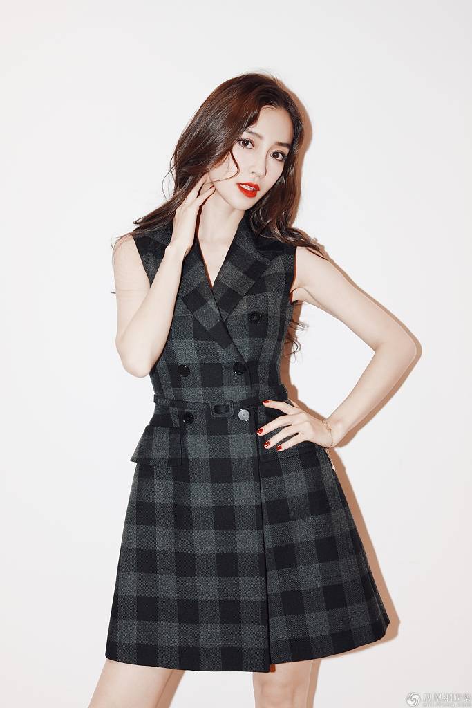 昉明星，閃耀之路，光芒璀璨星途