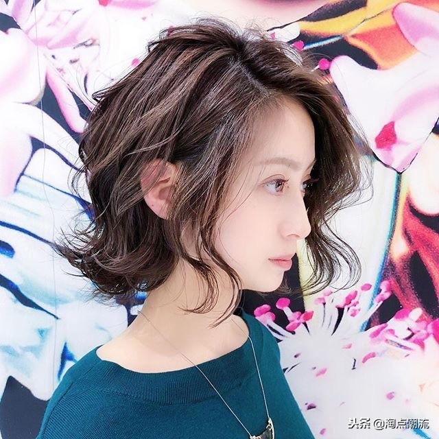 時(shí)尚短發(fā)潮流的流行趨勢(shì)與魅力展現(xiàn)