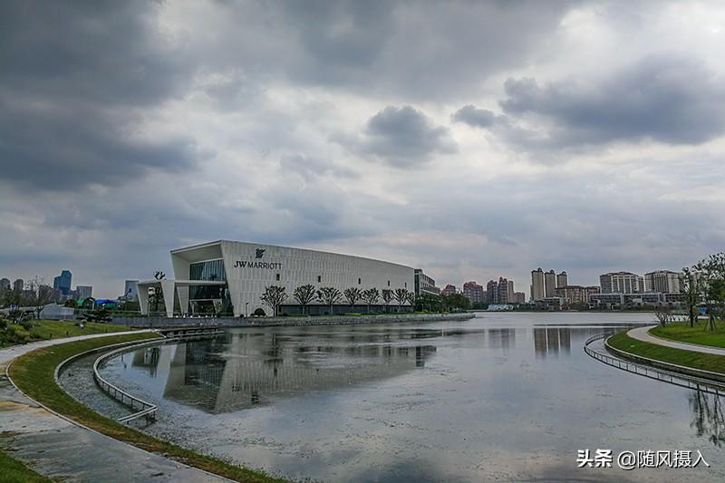 奉賢上海之魚項(xiàng)目最新進(jìn)展，擁抱自然的內(nèi)心寧靜之旅