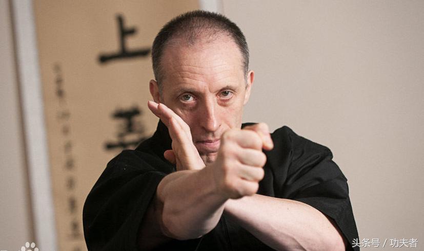 李小龍拳擊比賽，傳奇之路的熱血篇章