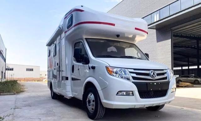 德興東風(fēng)御風(fēng)新款房車，科技與生活的完美融合體驗(yàn)