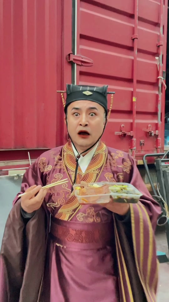 阿輝演員科技新品，未來生活盡在掌握！