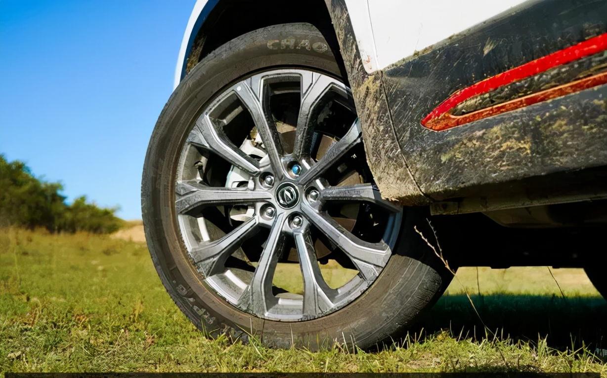 玲瓏輪胎上市價格，時代印記與市場的考量