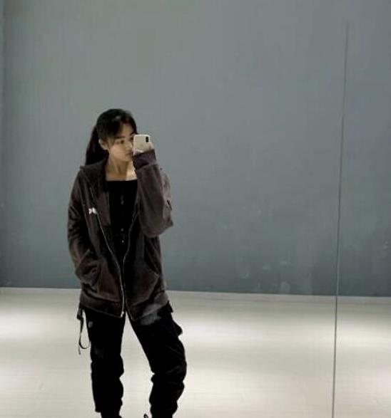 明星女兒悲劇背后的勵(lì)志啟示