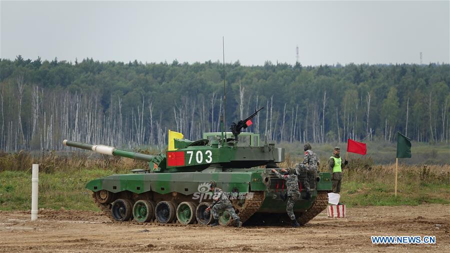 鋼鐵巨獸的榮耀之戰(zhàn)，96坦克比賽激戰(zhàn)正酣