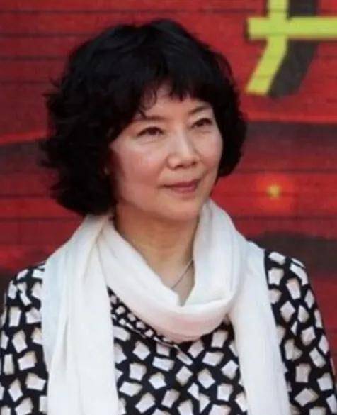 趙奎娥專(zhuān)屬智能娛樂(lè)系統(tǒng)，科技重塑未來(lái)娛樂(lè)新紀(jì)元體驗(yàn)！