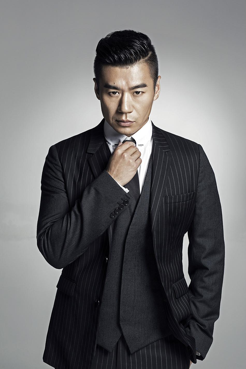 特種兵演員的成長(zhǎng)之路，變化、學(xué)習(xí)與自信的力量