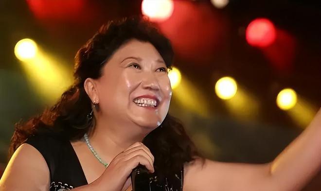 小品演員桃子，演技、爭議與公眾認(rèn)知的聚焦點