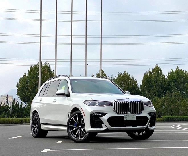 寶馬X7最新報價，科技巨擘，未來豪華旗艦駕馭之選