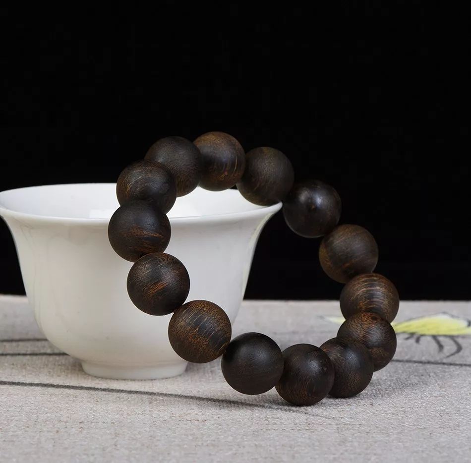 揭秘沉香手串價(jià)格，你不知道的真相????