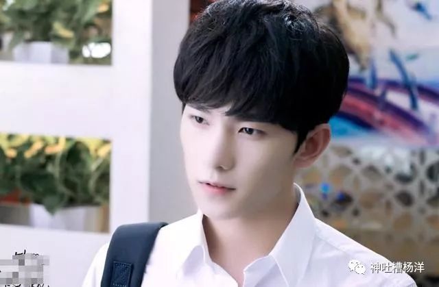 楊洋演藝生涯回顧，經(jīng)典之作與巷弄深處的特色小店