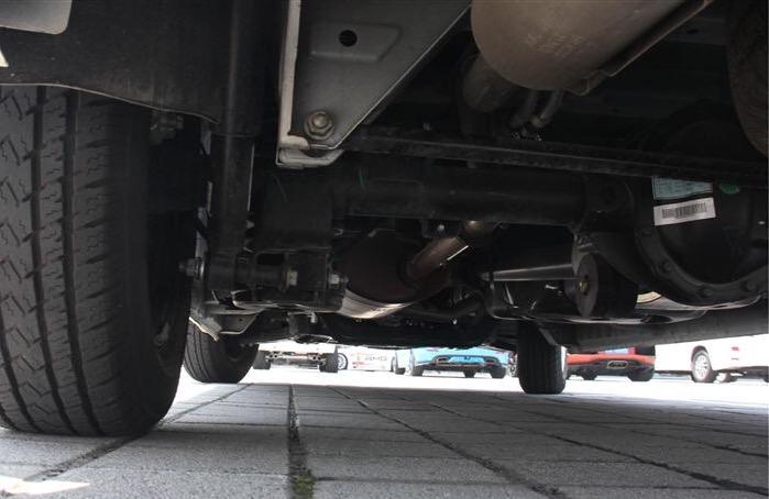 面包車后座裝載新規(guī)定，變革之路上的自信與成就之旅