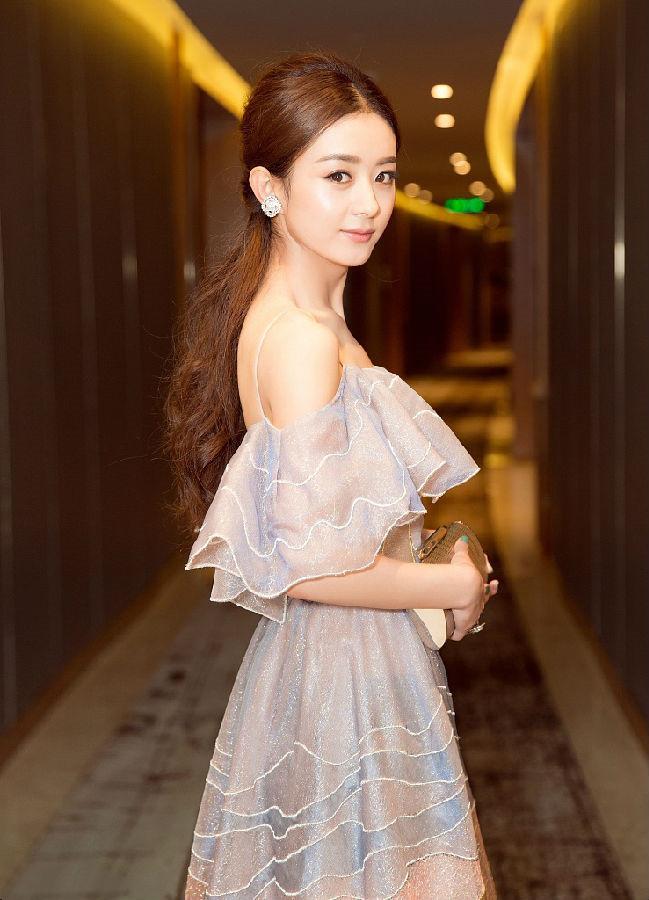 時尚女明星與高科技的完美融合，最新功能與極致體驗的探索