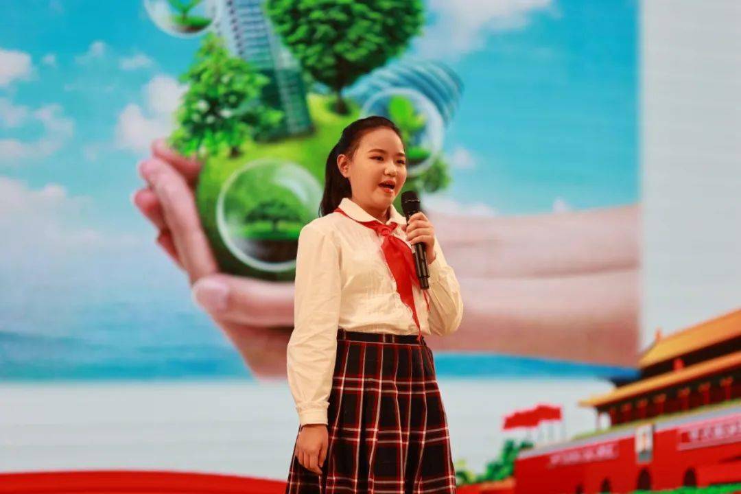 小學(xué)生演講比賽服裝挑選指南，既得體又彰顯個性的裝扮技巧