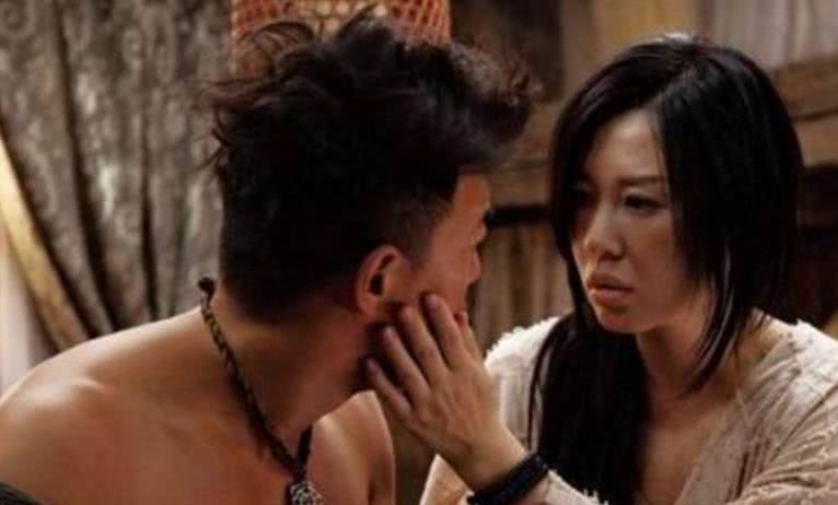 寂寞的寡婦電影，小巷深處的情感糾葛