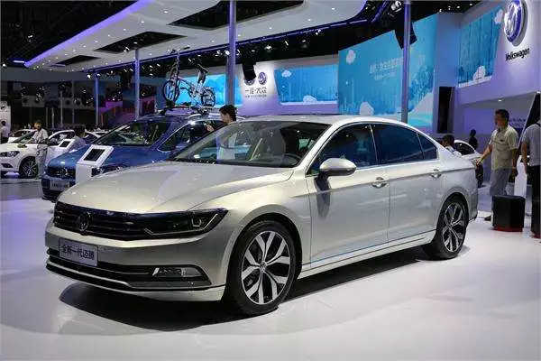 邁騰優(yōu)惠更新，科技駕駛新體驗(yàn)，引領(lǐng)未來(lái)出行潮流