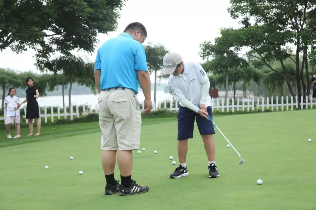 高爾夫球比賽視頻，多維競技體驗深度解析