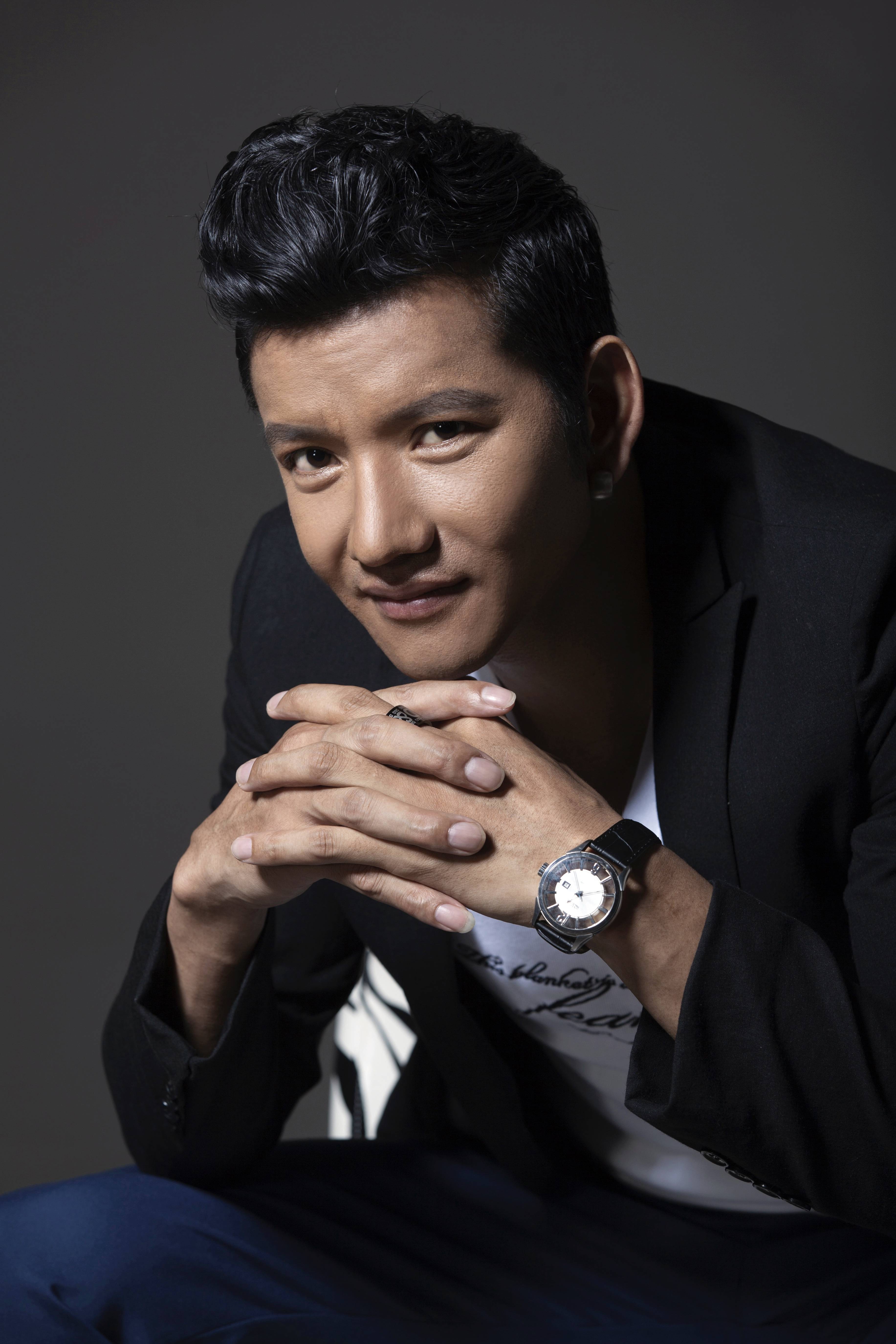 探究表演藝術(shù)中的多重魅力，近演員的魅力之旅