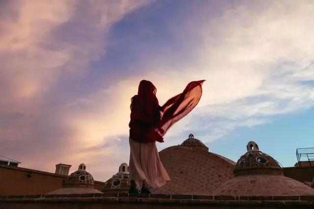 伊朗最新新聞動態(tài)，日常趣事中的深厚情誼與最新發(fā)展