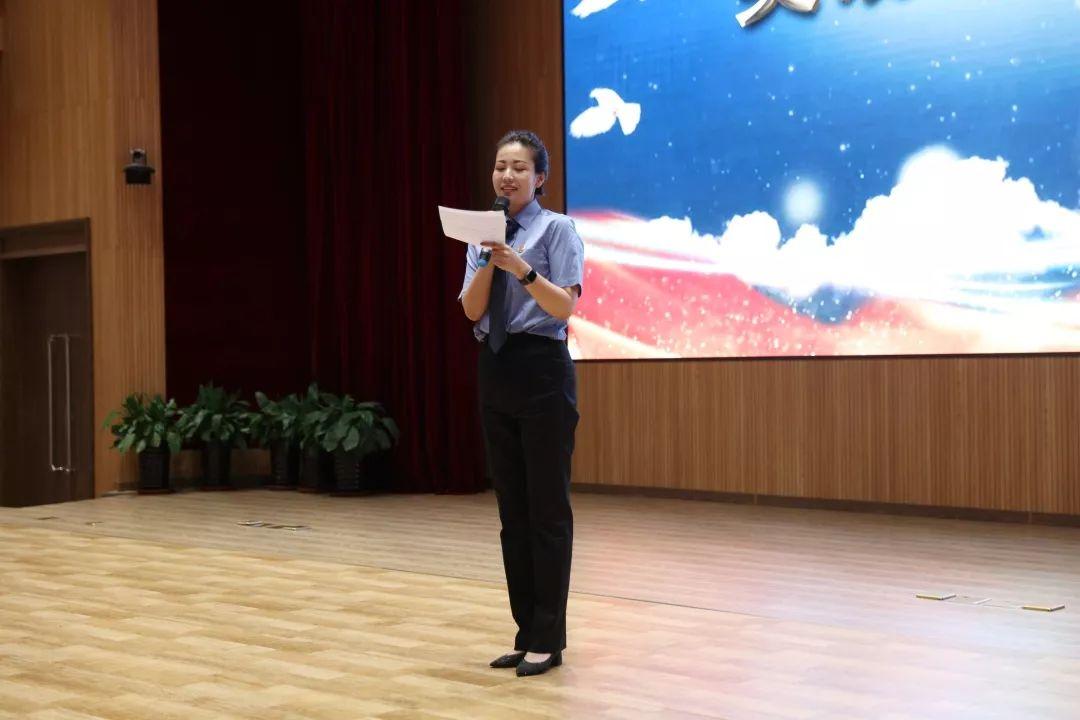 最新動(dòng)態(tài)英語(yǔ),最新動(dòng)態(tài)英語(yǔ)，帶你走進(jìn)英語(yǔ)新時(shí)代??