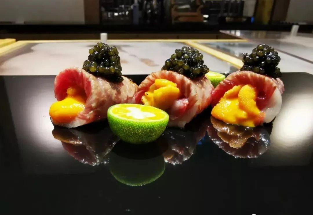 最新特色冷菜，夏日清涼美食的奧秘揭曉！