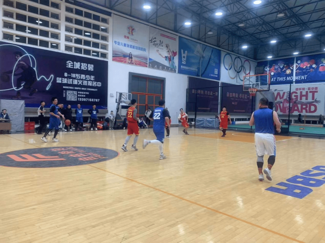 籃球最新戰(zhàn)況實(shí)時(shí)更新??