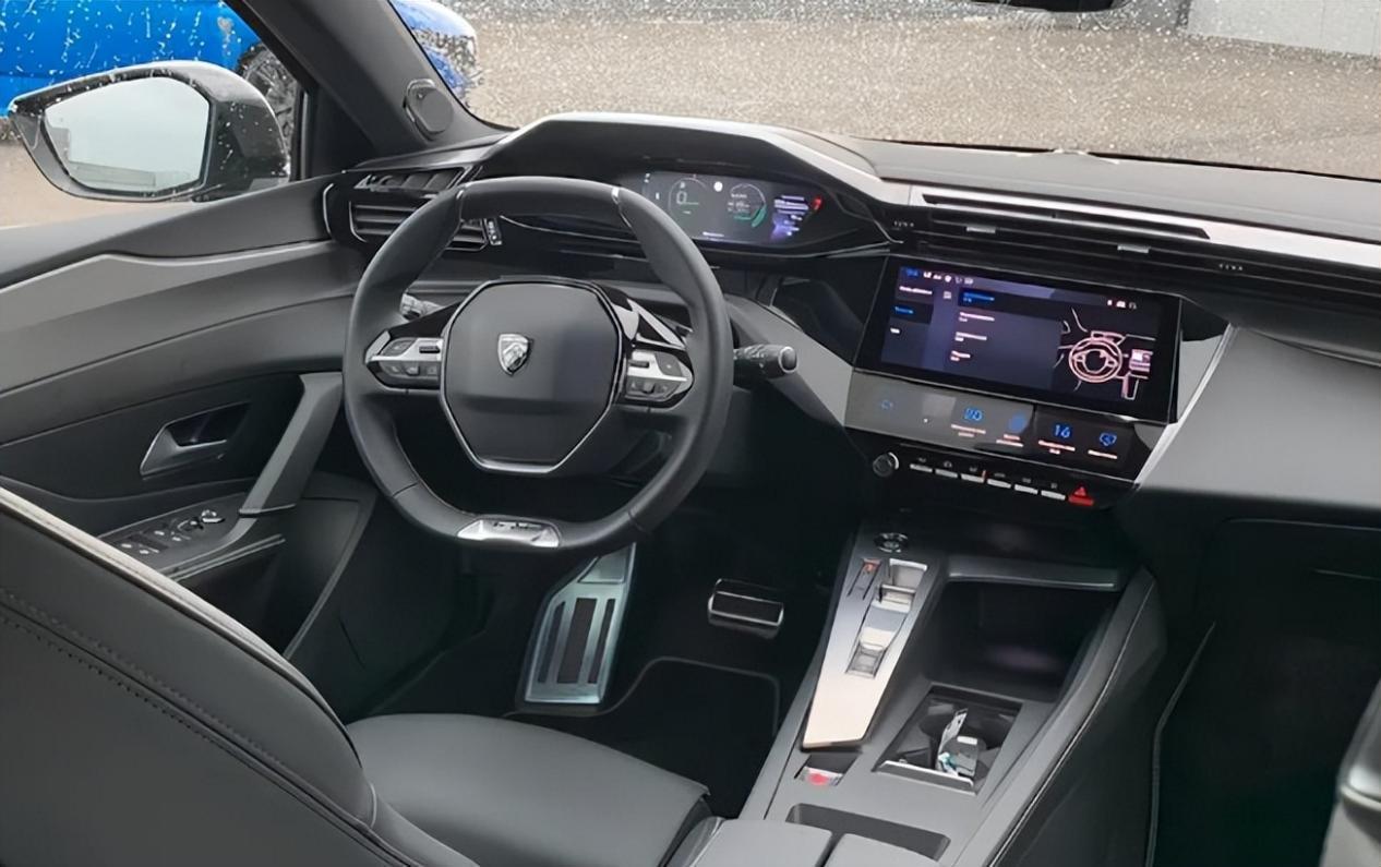 標(biāo)致最新轎跑，一路學(xué)習(xí)，自信馳騁之路