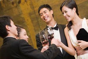 小巷深處的獨(dú)特體驗(yàn)，最新酒桌游戲探索與分享