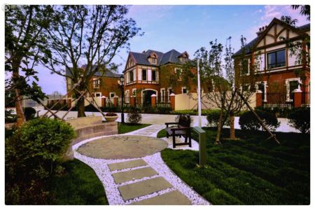 提香灣最新陽(yáng)光下的溫馨家園日常