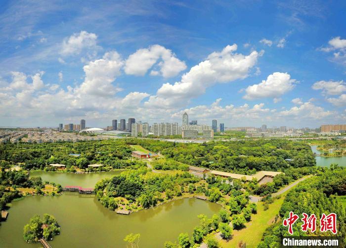 南通最新航拍,南通最新航拍，城市新貌與發(fā)展脈絡(luò)