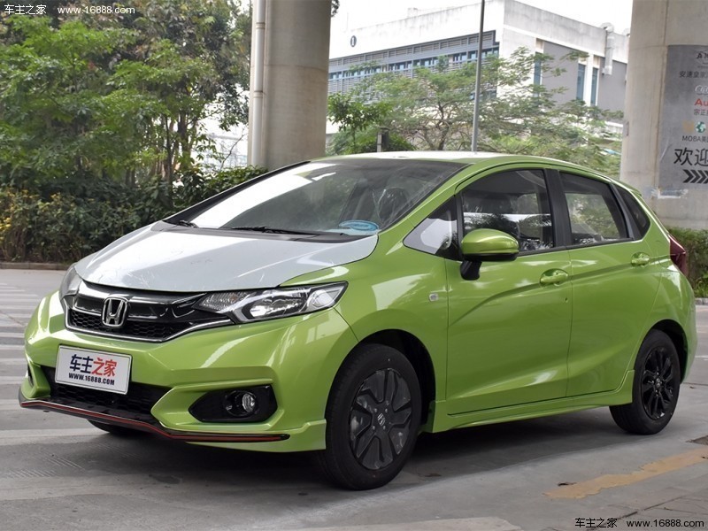 最新版飛度，時(shí)尚科技與實(shí)用性的完美融合重磅登場！