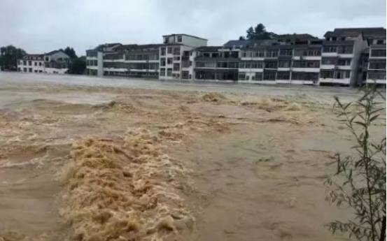 寧鄉(xiāng)灰湯水災(zāi)最新動態(tài)與小巷美食探索之旅