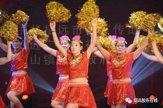 張惠萍扇子舞，舞動中的溫情日常風(fēng)采展示