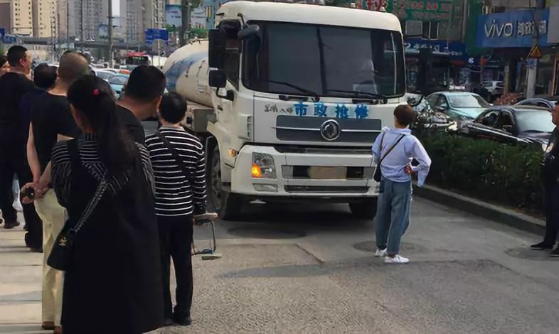 西安灑水車(chē)司機(jī)招聘，探索自然美景，尋求內(nèi)心寧?kù)o之旅