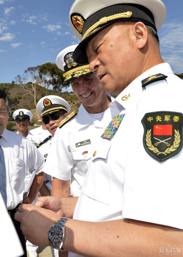 海軍司令員吳勝立最新科技產(chǎn)品介紹亮相