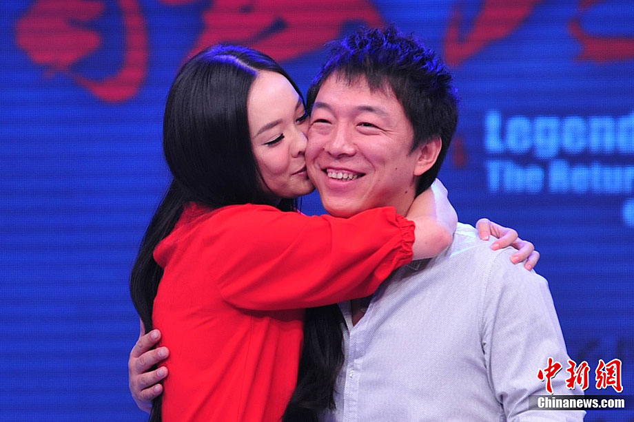 假裝情侶最新下載體驗(yàn)，全新社交互動等你探索